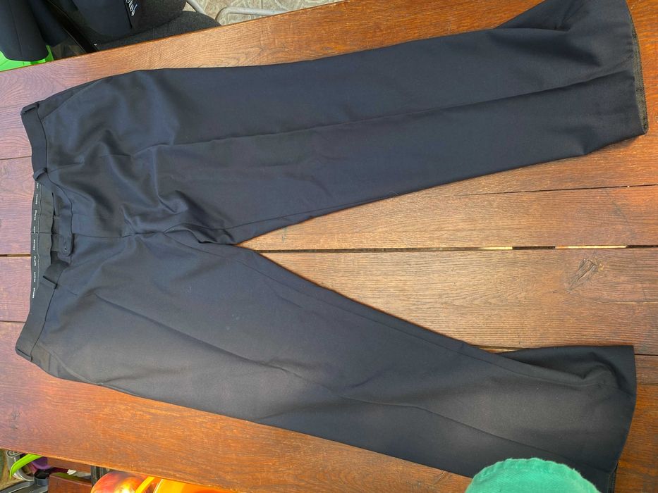 Garnitur OZZANO marynarka spodnie poszetka