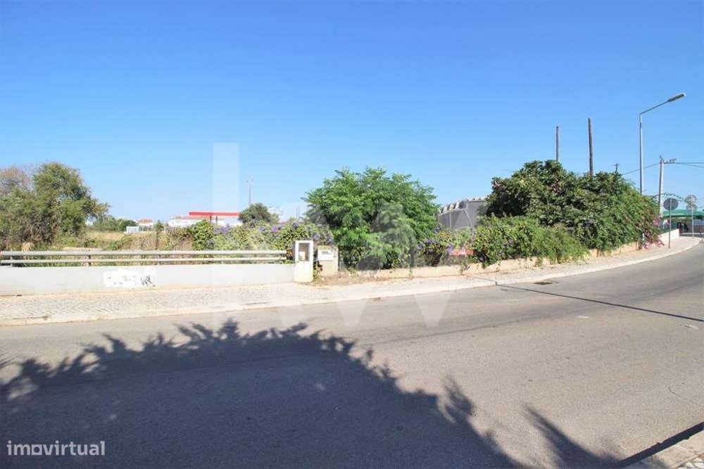 Excelente oportunidade de negócio na EN 125, Guia, Albufeira!