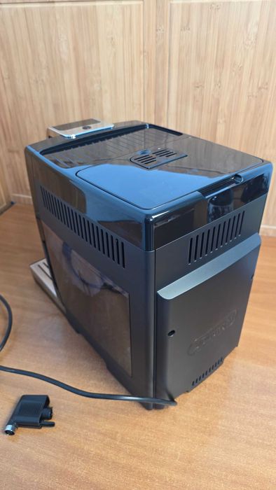 De'Longhi Dinamica Plus ECAM382.70.B - Ekspres do kawy