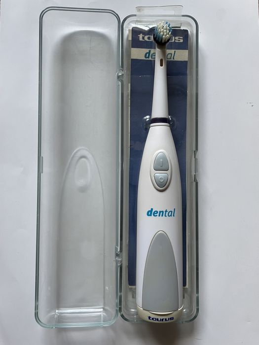 Электрическая зубная щетка Taurus на батарейках
