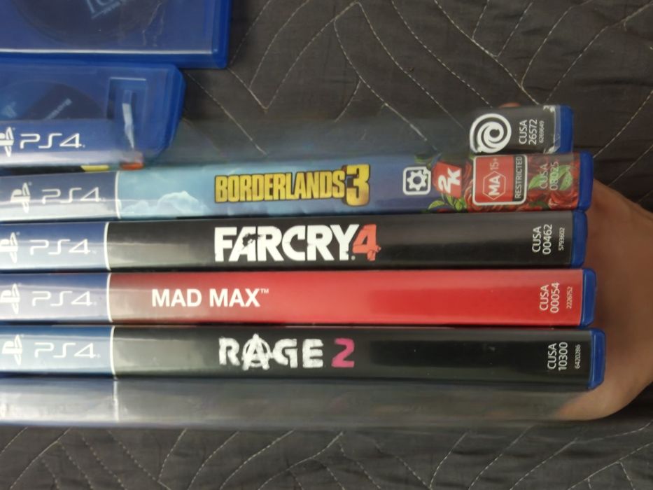 комплект з 6 дисків на Sony playstation 4