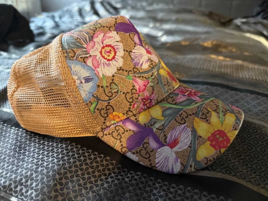 Czapka damska z daszkiem - niepowtarzalna - NOWA