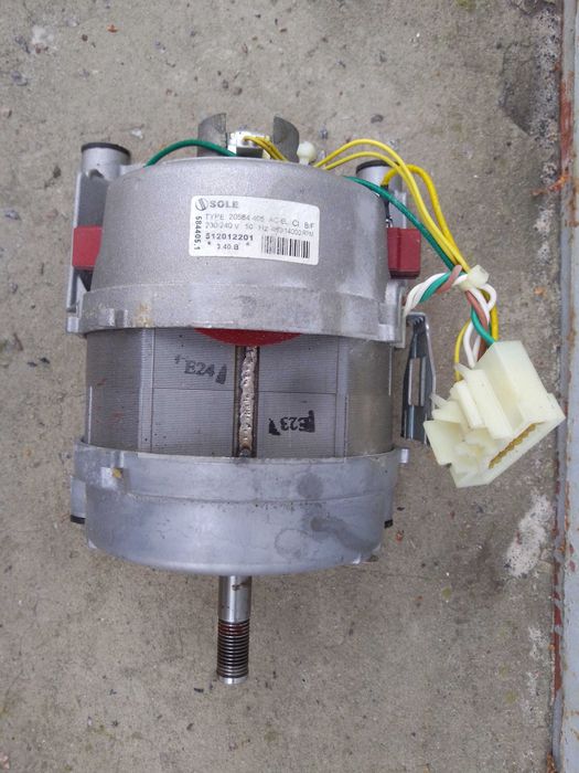 Двигун до пральної машини