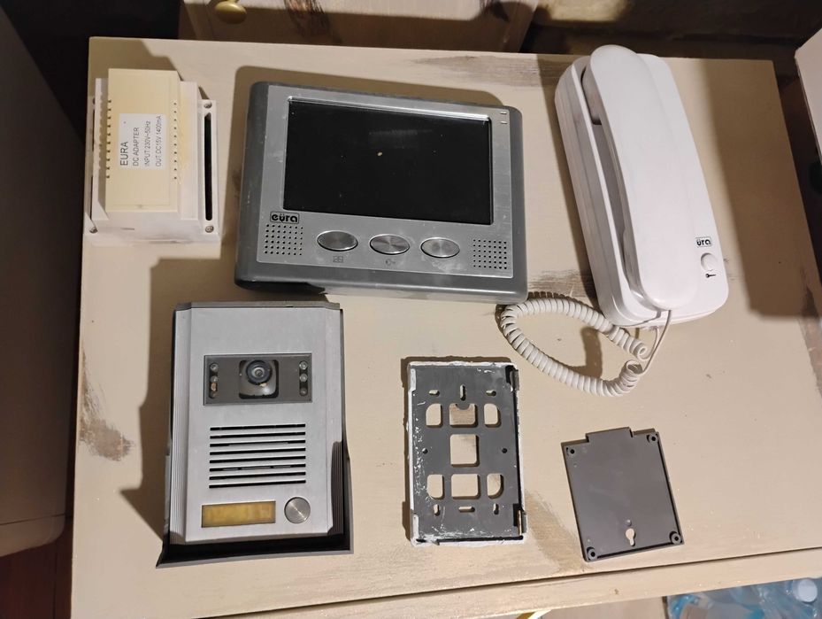 Zestaw wideodomofonu EURA RL-037ID-1