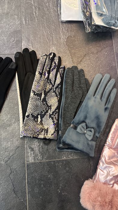 Перчатки женские