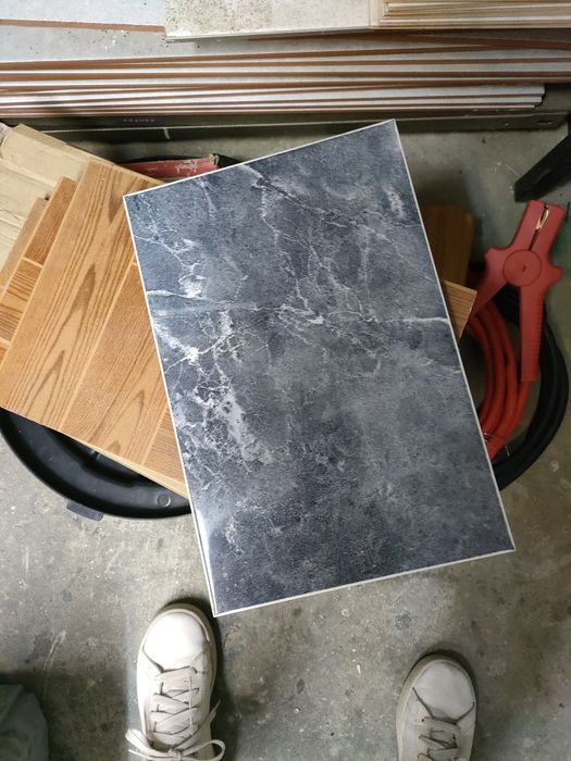 1 caixa de Azulejos novos