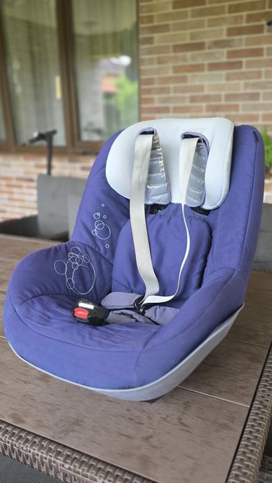 Автокрісло Maxi-Cosi Pearl  (0.6-4 рoки))