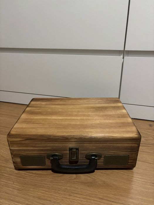 Gira disco de madeira