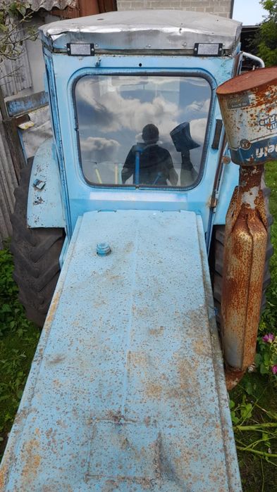 Продам трактор т 40.