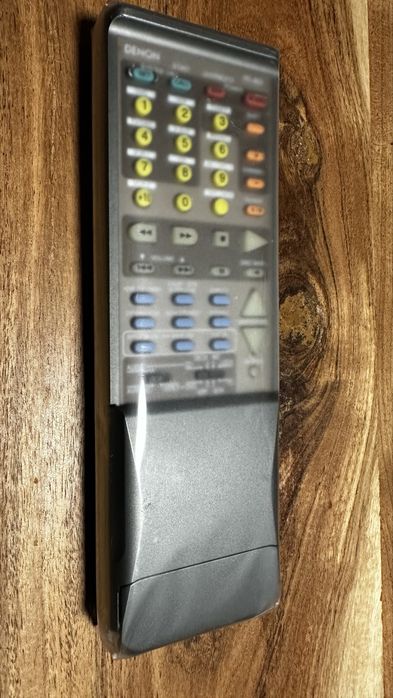 Denon A1D z oryginalnym pilotem - Extra stan!