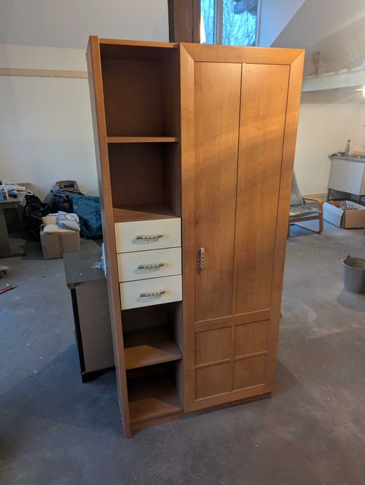 Regał / Słupek/ Komoda wysoka / Szafa