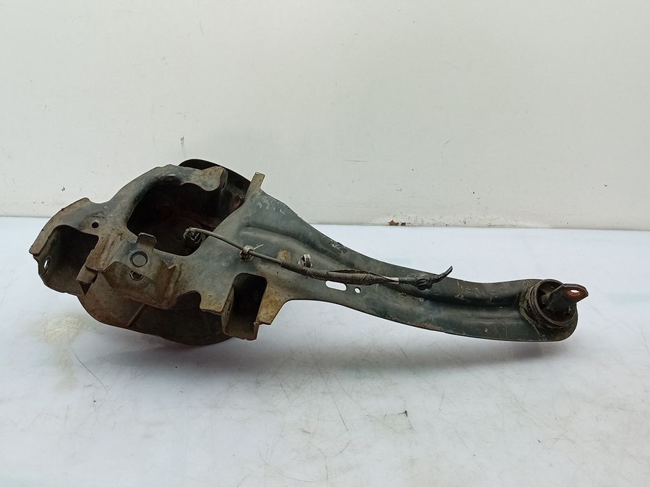 Manga de eixo trás esquerda MAZDA 3 (BK)