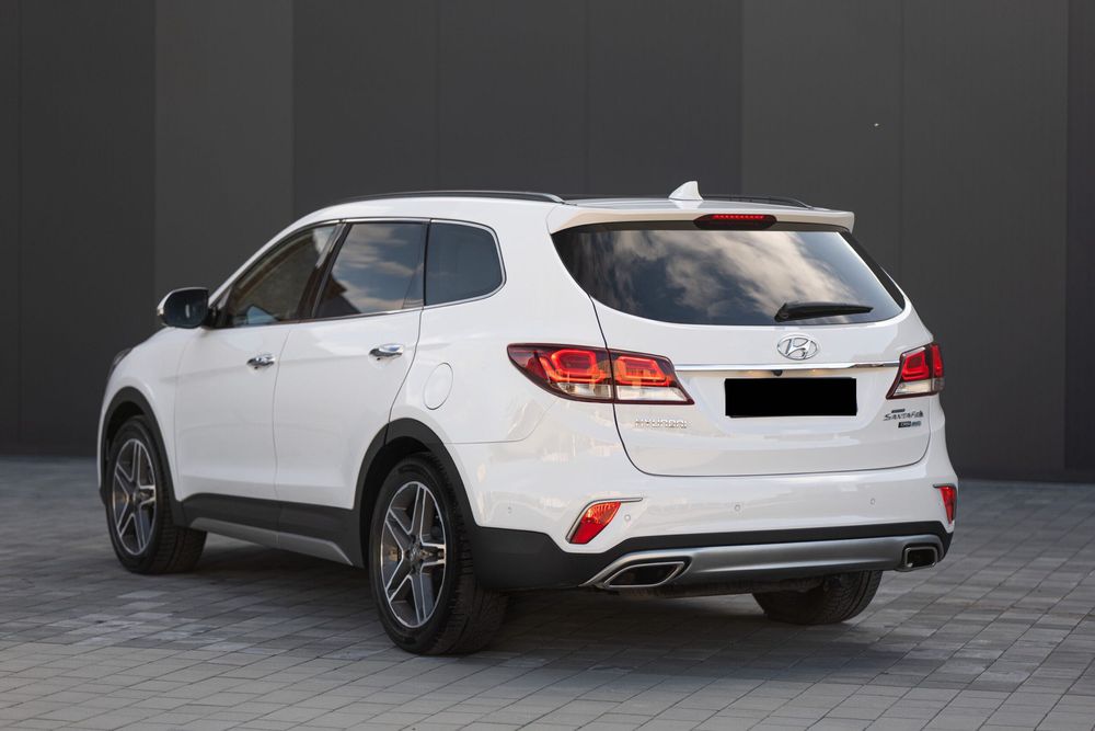 Hyundai Santa Fe 2017 2.2 дизель в максимальной комплектации