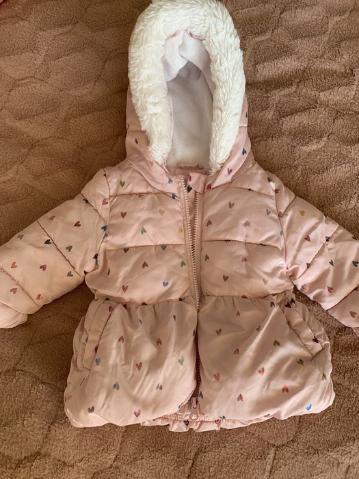 Зимова курточка на дівчину