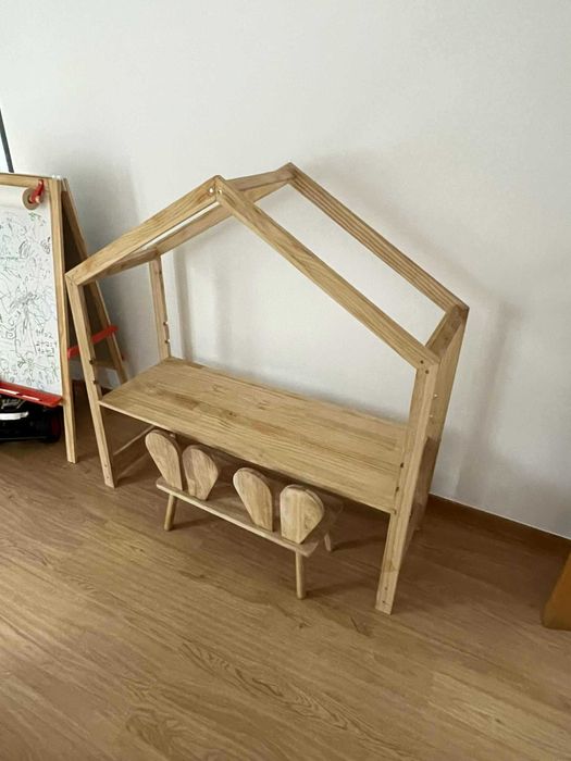 Mesa Criança + Banco em Madeira