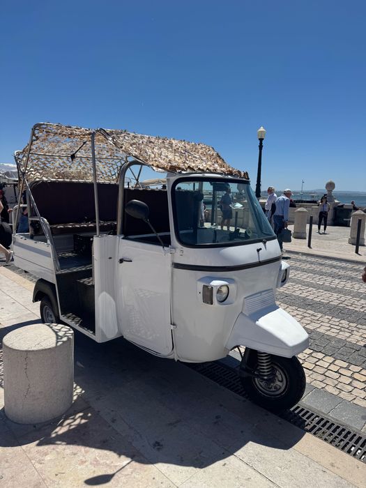 Tuk Tuk Piaggio Ape Classic 400 (7 lugares matrícula)