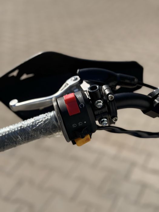 Мотоцикл IROS RS-68 yx140cc