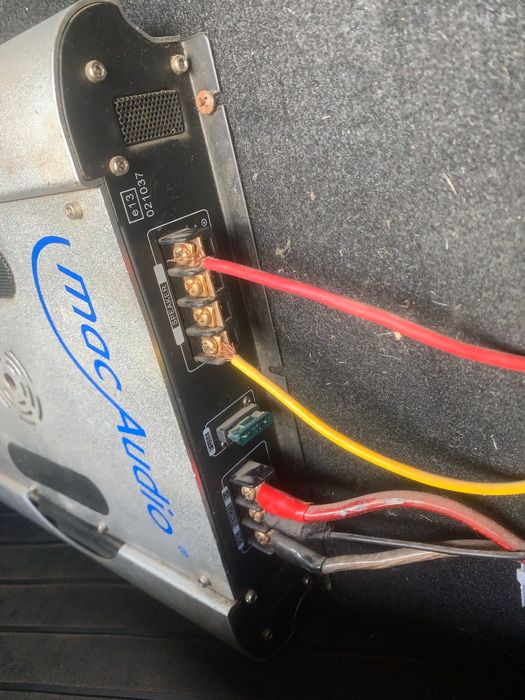 Сабвуфер Mac Audio ice cube 225