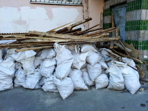 Вывоз мусора на свалку Вивіз будівельного сміття  Вынос хлама мешков
