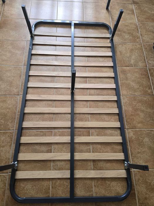 ESTRADO   solteiro con 5 patas