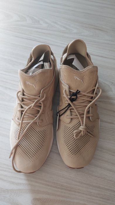 Buty Puma beżowe