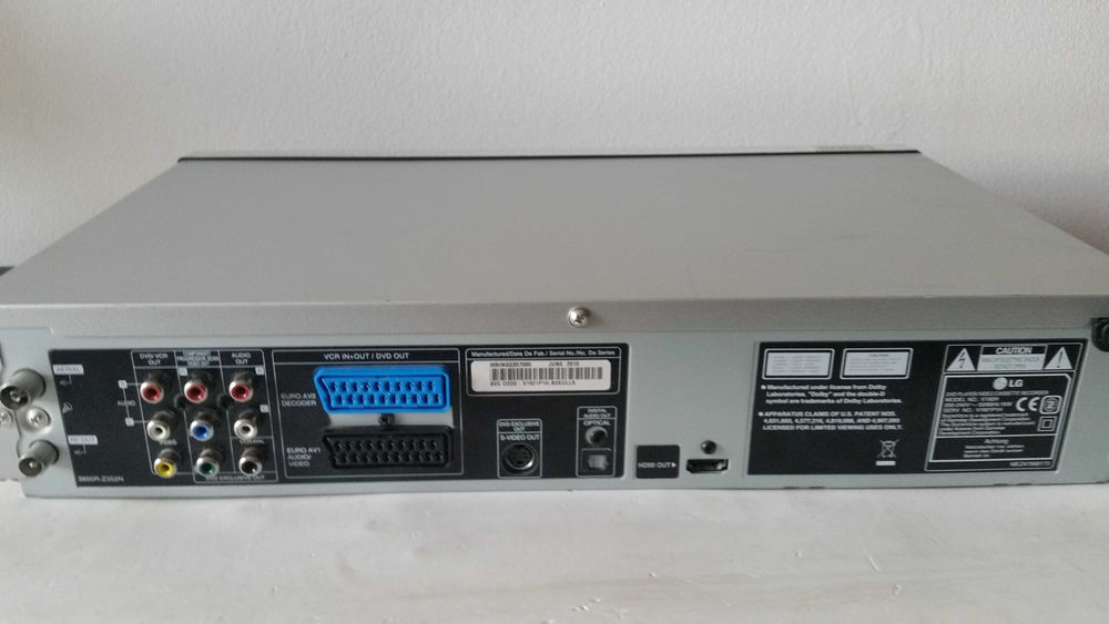 Magnetowid dvd LG