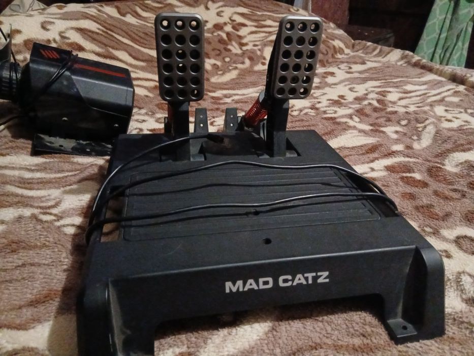 Mad catz-ігрове кермо 270-900 градусів (перемикач)