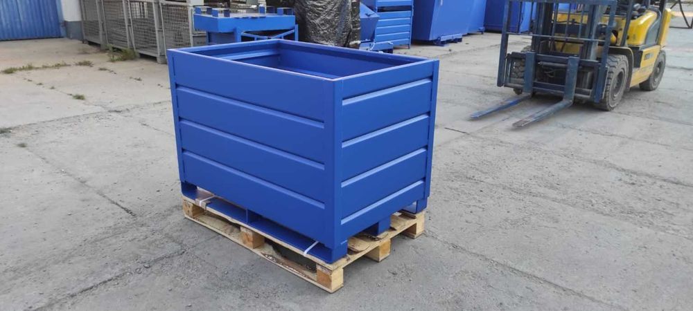 Skrzynio-paleta z płozami PMPO -700L