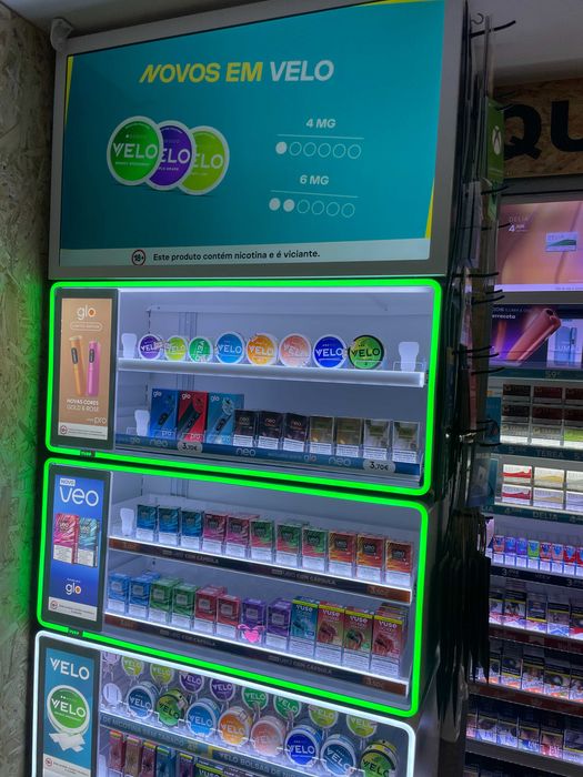 Quiosque tabacaria dentro de hipermercado