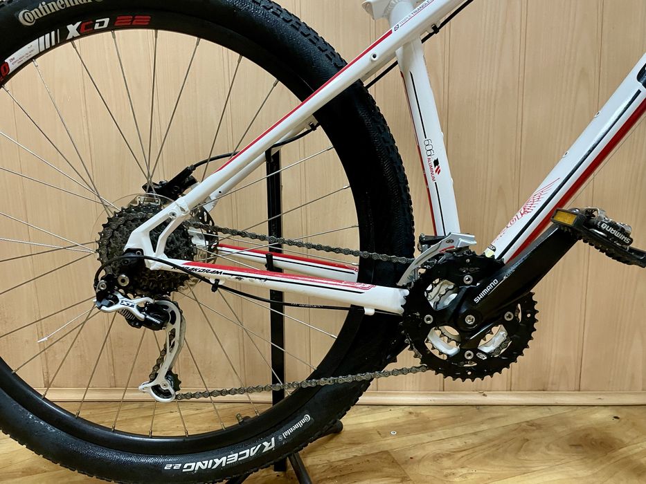 Bicicleta GT karakoram 29