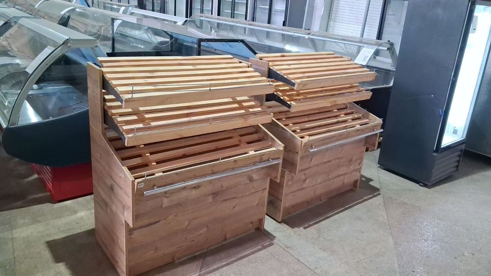 Вітрини холодильні ,Ларі морозильні, Шафи холодильні.