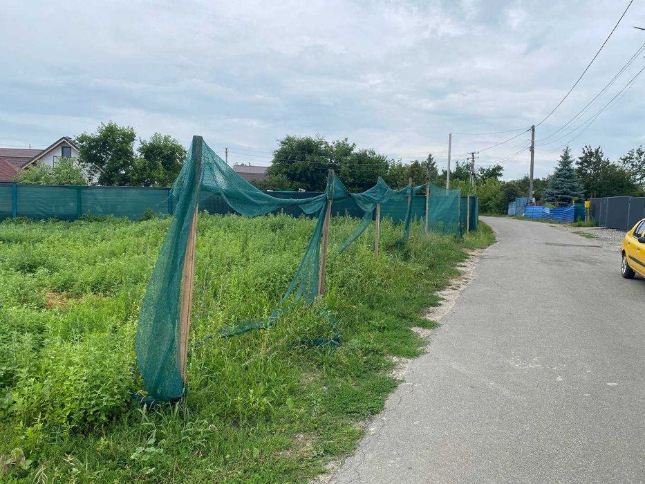 Продаж земельної ділянки в Мархалівці 30 соток, оточена природою