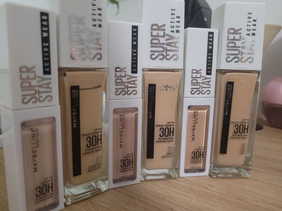 Podkłpodkłady i korektory Maybelline Super Stay
