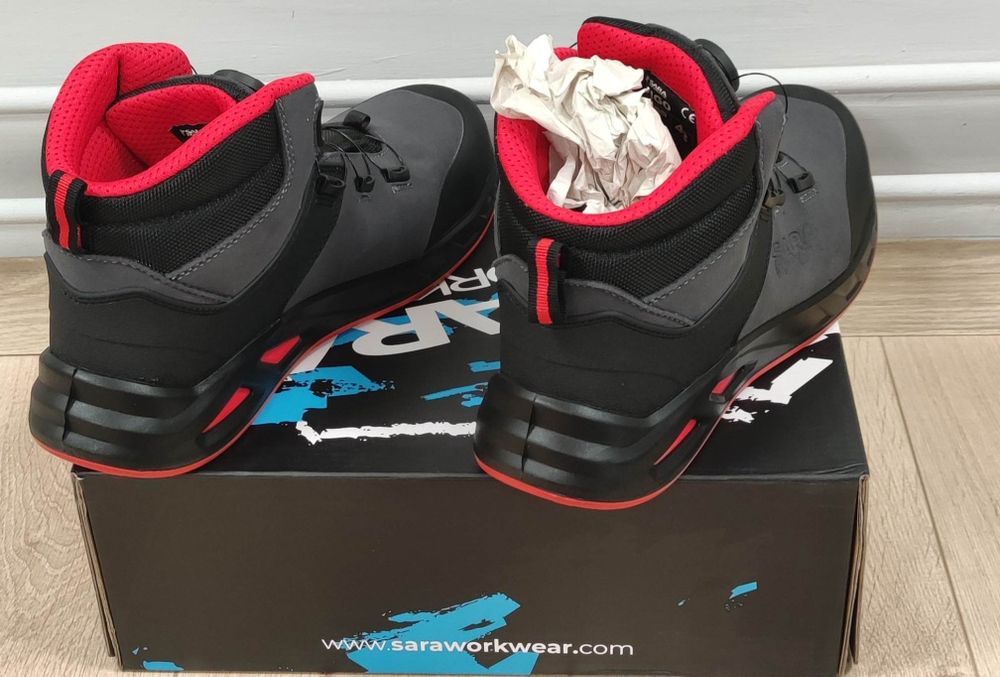 Nowe buty robocze SARA roz.43