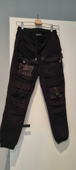 Spodnie typu bojówki