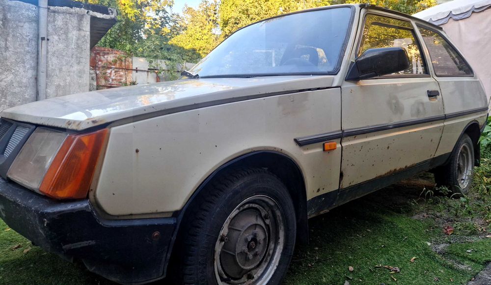 Автомобіль ЗАЗ Таврія 1102