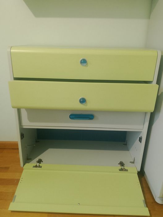 Дитяча меблі шафа