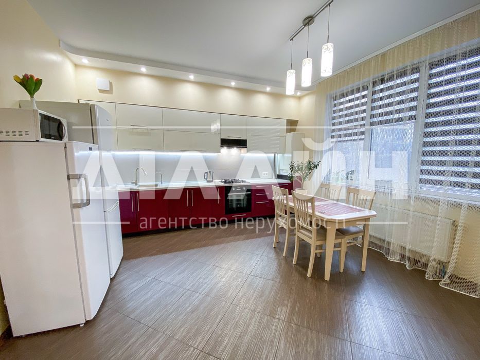 Срочно ! 3х комн 100м2  в ЖК Бородино