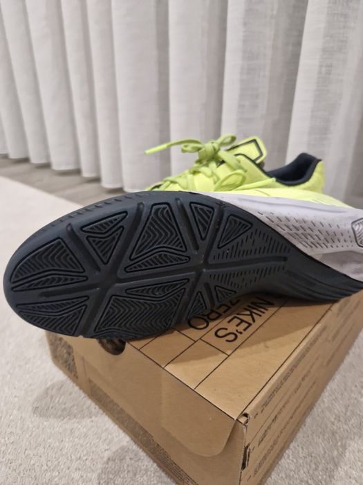 Chuteiras Kipsta Ginka