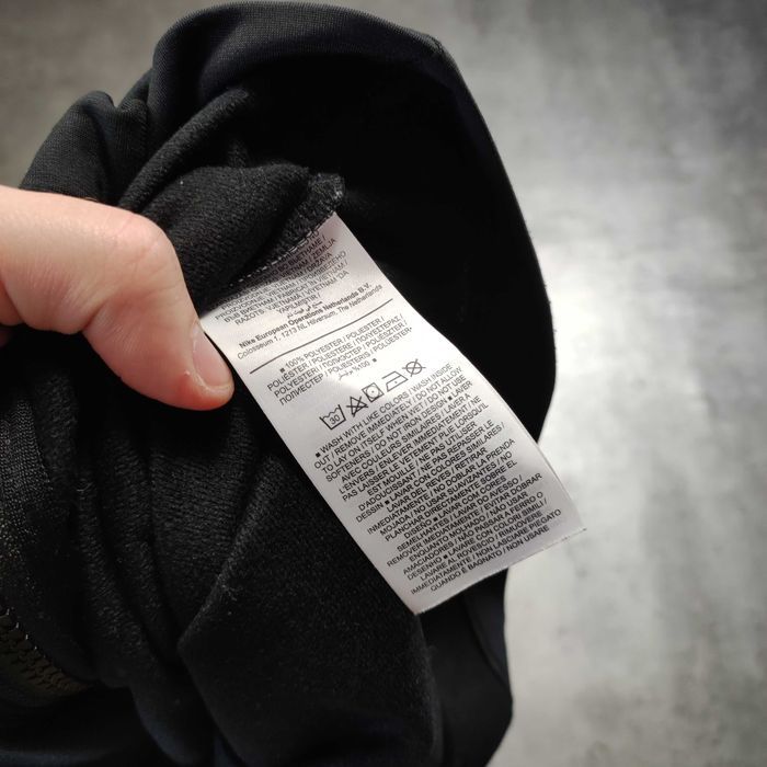 MĘSKA Bluza Nike Sportowa Stójka Suwak Dri-Fit Czarna Klasyczna