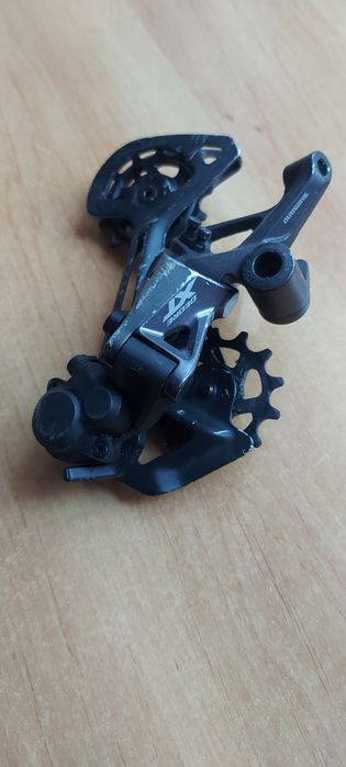 Przerzutka tył Shimano Deore XT RD-M8100 SGS