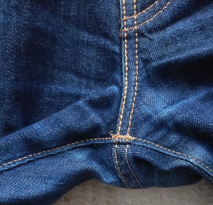 Продам мужские (унисекс ) джинсы levis w36-l34 скинни маломерят)