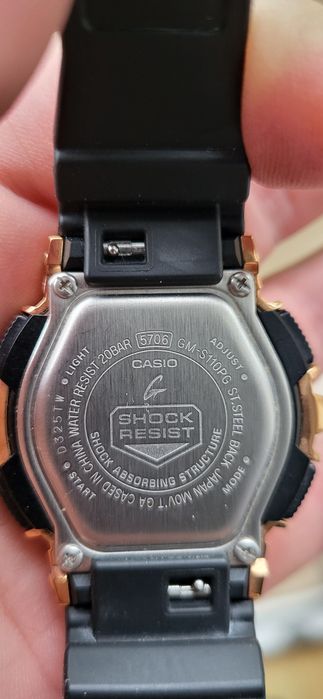 G Shock GM-S110PG