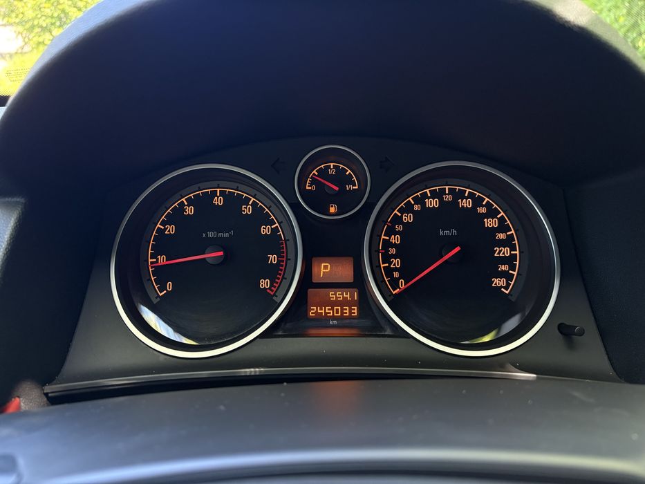 Astra 1.8 АВТОМАТ,не робот!Рідна фарба.