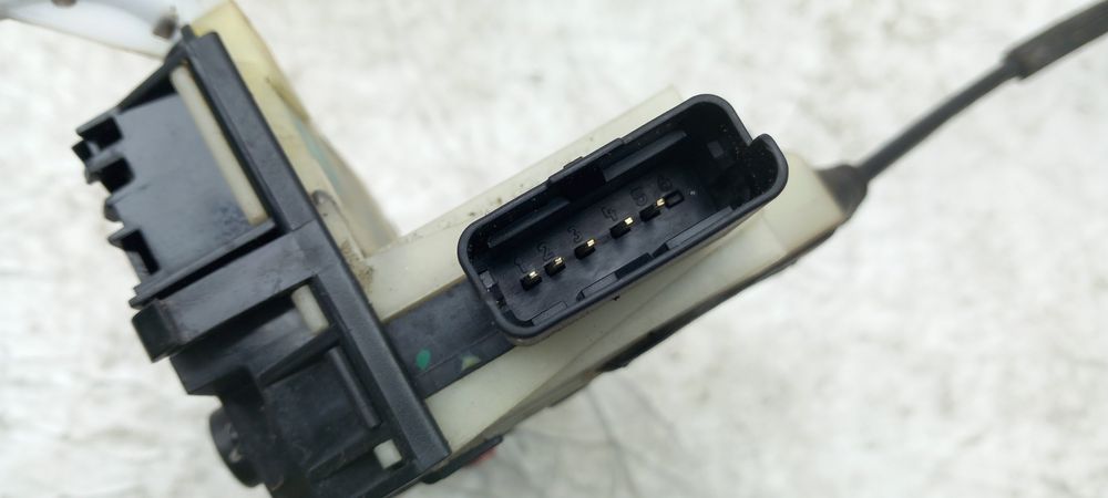 Fechadura / fecho porta trás direito PEUGEOT 208