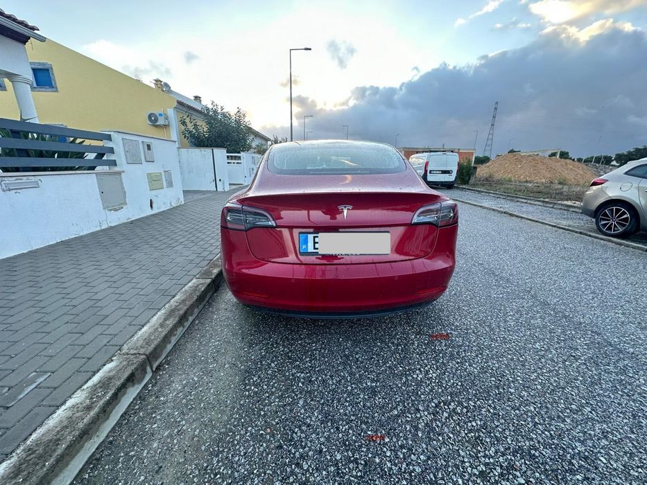 Tesla model 3 do ano 2019