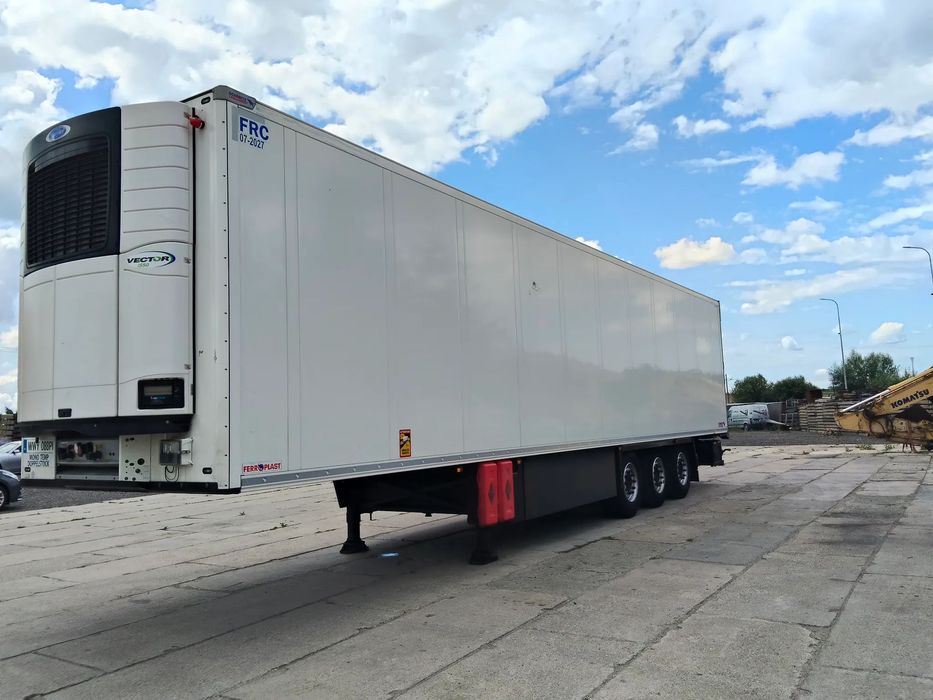 Schmitz Cargobull  Pierwszy właściciel bezwypadkowy