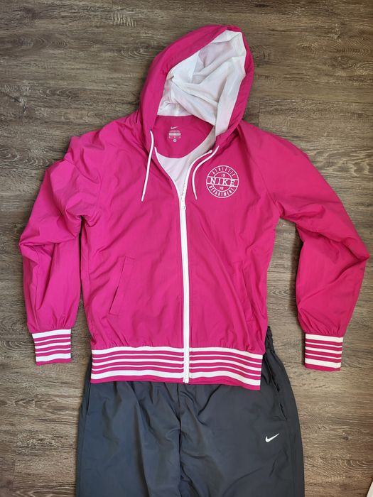 Жіночий оригінальний спортивний костюм nike