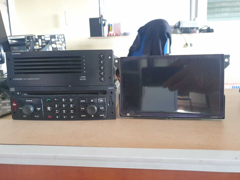 Navi radio zmieniarka wyświetlacz 100 % sprawny Peugeot 307 Hb/Cabrio