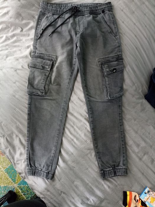 Spodnie Cropp jogger rozmiar w28 l30